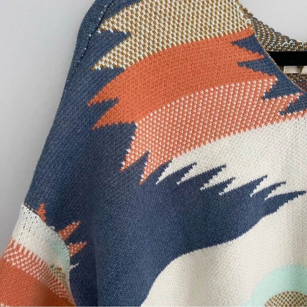 Mah Dah Hey Trail Aztec Print Sweater Size Small/Medium